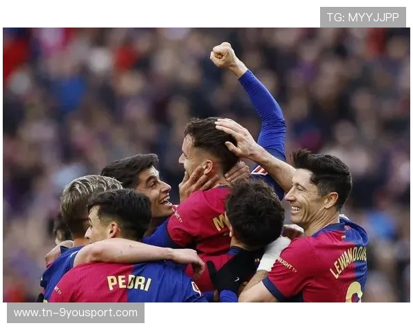 西甲焦点:巴萨4-2战胜巴伦西亚,莱万梅开二度,西甲巴萨4-0大胜 西甲焦点:巴萨4-2战胜巴伦西亚,莱万梅开二度,西甲巴萨4-0大胜